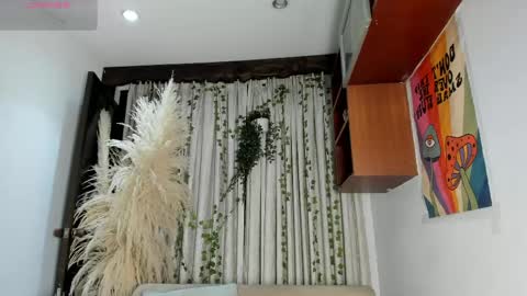 Snapshot of alondrasoomer chatting on 05-31-26, 04:20 ALONDRA CUTE online show from 05-31-26, 04:20