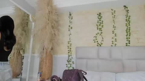 Snapshot of alondrasoomer chatting on 06-17-26, 04:37 ALONDRA CUTE online show from 06-17-26, 04:37
