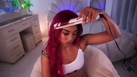 Alondra online show from 06-19-26, 08:40