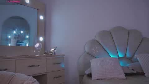 Alondra online show from 07-28-26, 03:21