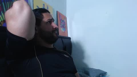 Snapshot of alonxoo chatting on 04-16-26, 10:01 alonxoo online show from 04-16-26, 10:01