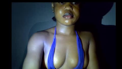 Snapshot of alosexy_bae chatting on 11-19-25, 07:47 alo online show from 11-19-25, 07:47