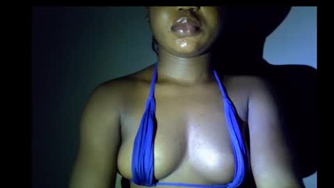 Snapshot of alosexy_bae chatting on 11-24-25, 05:51 alo online show from 11-24-25, 05:51