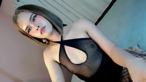 LEXY online show from 02-13-25, 05:54