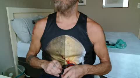 Snapshot of alph4beto chatting on 01-28-25, 08:04 ALPH4BETO online show from 01-28-25, 08:04