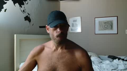 Snapshot of alph4beto chatting on 02-22-25, 01:55 ALPH4BETO online show from 02-22-25, 01:55