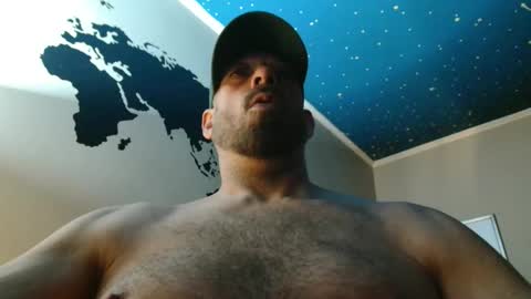 Snapshot of alph4beto chatting on 09-30-25, 03:00 ALPH4BETO online show from 09-30-25, 03:00