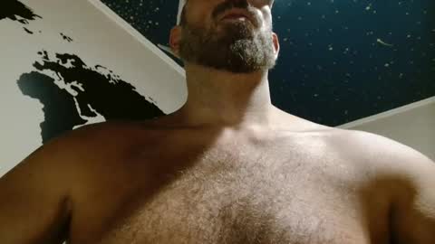 Snapshot of alph4beto chatting on 10-18-25, 12:02 ALPH4BETO online show from 10-18-25, 12:02