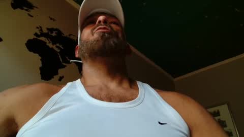 Snapshot of alph4beto chatting on 10-25-25, 08:47 ALPH4BETO online show from 10-25-25, 08:47