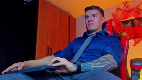 alpha_dominus_ online show from 10-18-25, 03:53