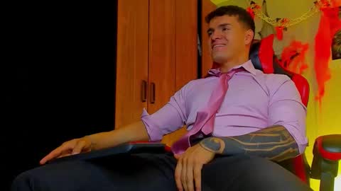 alpha_dominus_ online show from 10-21-25, 03:51