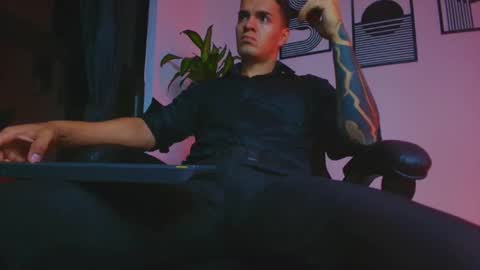 Snapshot of alpha_dominus_ chatting on 05-19-26, 04:08 alpha_dominus_ online show from 05-19-26, 04:08