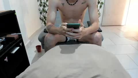 Snapshot of alpha_smit chatting on 10-28-25, 09:50 alpha smit online show from 10-28-25, 09:50