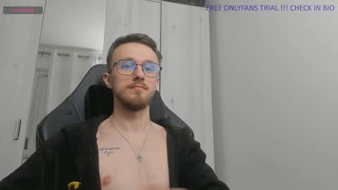 Snapshot of alphaboyfun chatting on 12-30-24, 02:42 Andi online show from 12-30-24, 02:42