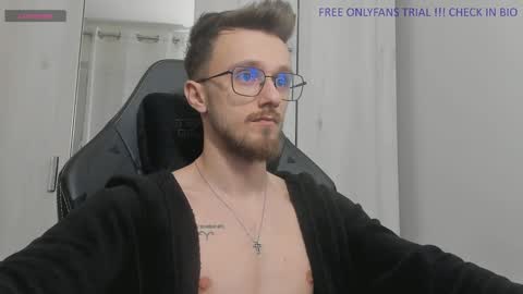 Snapshot of alphaboyfun chatting on 12-30-24, 05:44 Andi online show from 12-30-24, 05:44