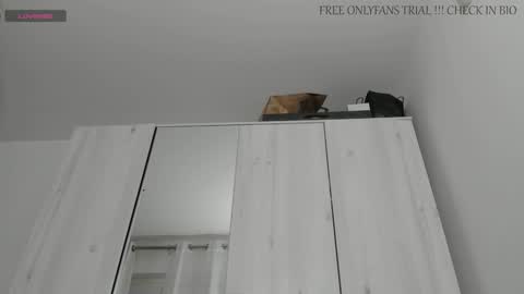 Snapshot of alphaboyfun chatting on 01-08-25, 04:55 Andi online show from 01-08-25, 04:55