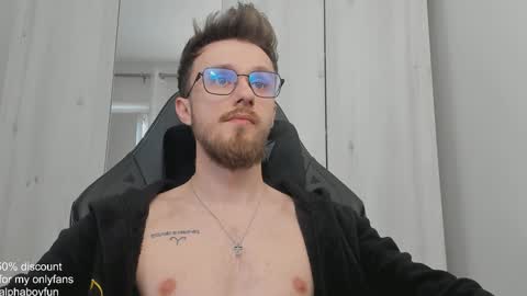 Snapshot of alphaboyfun chatting on 01-21-25, 01:00 Andi online show from 01-21-25, 01:00