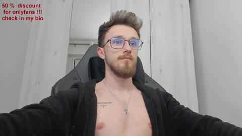 Snapshot of alphaboyfun chatting on 01-24-25, 04:49 Andi online show from 01-24-25, 04:49