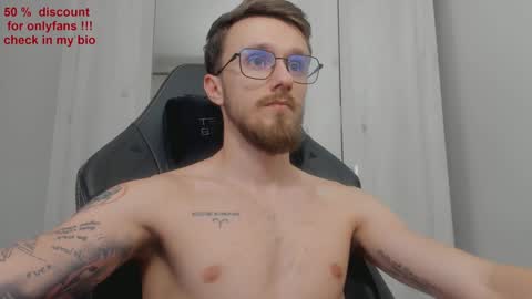 Snapshot of alphaboyfun chatting on 01-28-25, 04:19 Andi online show from 01-28-25, 04:19