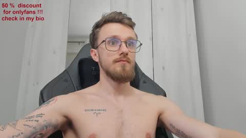 Snapshot of alphaboyfun chatting on 01-28-25, 07:21 Andi online show from 01-28-25, 07:21