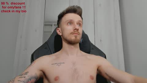 Snapshot of alphaboyfun chatting on 02-11-25, 12:17 Andi online show from 02-11-25, 12:17