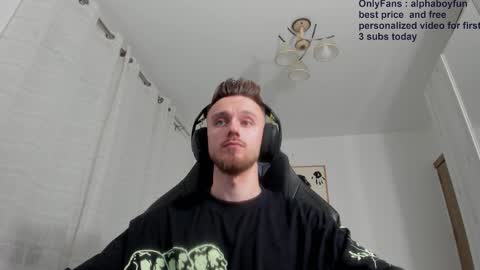 Snapshot of alphaboyfun chatting on 10-07-25, 12:13 Andi online show from 10-07-25, 12:13