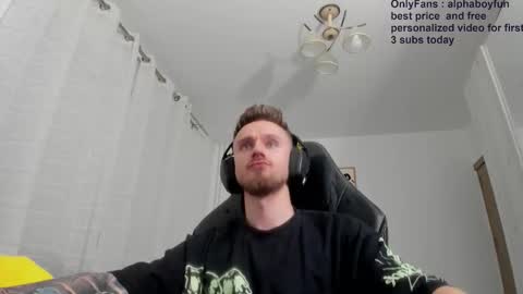 Snapshot of alphaboyfun chatting on 10-09-25, 02:15 Andi online show from 10-09-25, 02:15