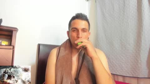 Snapshot of alphadesire69 chatting on 09-17-25, 02:24 AlphaDesire69 online show from 09-17-25, 02:24