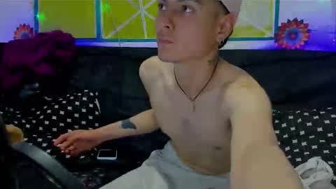 Snapshot of alphadioniso chatting on 02-18-26, 07:10 Dioniso online show from 02-18-26, 07:10