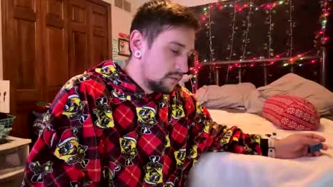 alphadomcole online show from 12-19-25, 09:38