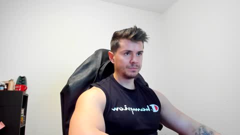 Snapshot of alphagodleatherking92 chatting on 01-20-25, 06:21 LeatherMaster online show from 01-20-25, 06:21