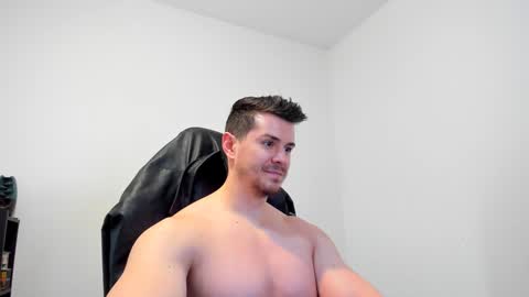 Snapshot of alphagodleatherking92 chatting on 01-22-25, 11:12 LeatherMaster online show from 01-22-25, 11:12