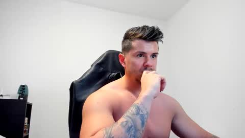 Snapshot of alphagodleatherking92 chatting on 03-02-25, 09:42 LeatherMaster online show from 03-02-25, 09:42