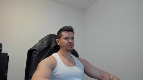 Snapshot of alphagodleatherking92 chatting on 10-08-25, 07:50 LeatherMaster online show from 10-08-25, 07:50