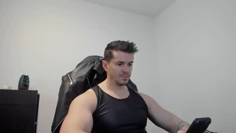 Snapshot of alphagodleatherking92 chatting on 11-14-25, 08:24 LeatherMaster online show from 11-14-25, 08:24