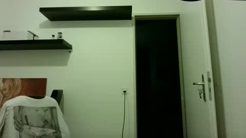 Snapshot of alphah_hunk chatting on 09-23-25, 06:44 alphah_hunk online show from 09-23-25, 06:44