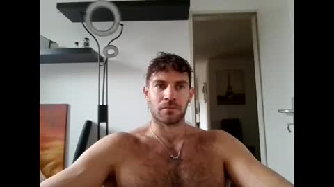 Snapshot of alphah_hunk chatting on 11-17-25, 10:21 alphah_hunk online show from 11-17-25, 10:21
