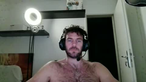 Snapshot of alphah_hunk chatting on 11-27-25, 08:44 alphah_hunk online show from 11-27-25, 08:44