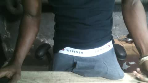 Snapshot of alphamvf chatting on 10-05-25, 11:30 alphamvf online show from 10-05-25, 11:30