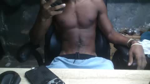 Snapshot of alphamvf chatting on 10-16-25, 01:17 alphamvf online show from 10-16-25, 01:17