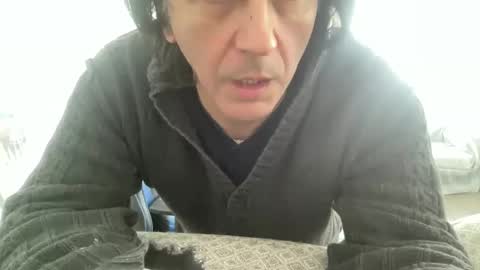 Snapshot of alphandre chatting on 02-12-25, 11:51 AlphAndre online show from 02-12-25, 11:51