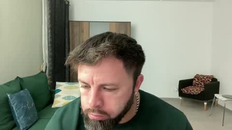 Snapshot of alphasparks chatting on 12-19-24, 04:34 Jhonny online show from 12-19-24, 04:34