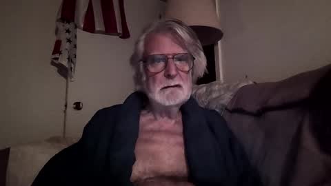 Snapshot of alphauniform chatting on 12-20-24, 09:54 AlphaUniform online show from 12-20-24, 09:54