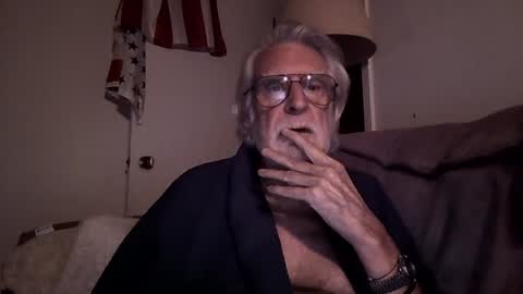 Snapshot of alphauniform chatting on 01-15-25, 11:53 AlphaUniform online show from 01-15-25, 11:53