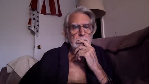 Snapshot of alphauniform chatting on 01-17-25, 03:00 AlphaUniform online show from 01-17-25, 03:00