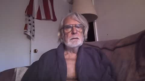 Snapshot of alphauniform chatting on 02-07-25, 01:01 AlphaUniform online show from 02-07-25, 01:01