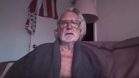 Snapshot of alphauniform chatting on 02-21-25, 12:28 AlphaUniform online show from 02-21-25, 12:28