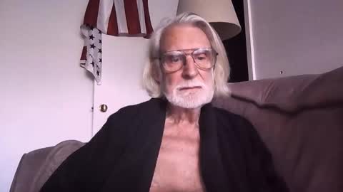 Snapshot of alphauniform chatting on 12-05-25, 07:10 AlphaUniform online show from 12-05-25, 07:10