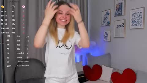 Betty online show from 11-09-25, 07:39