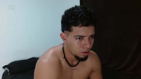 Snapshot of alucard_smith_ chatting on 05-08-26, 11:37 Smith and lucy online show from 05-08-26, 11:37